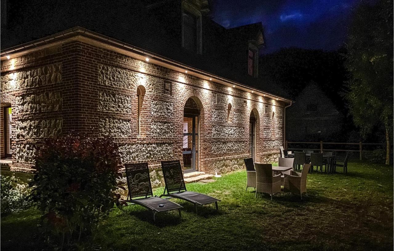 Stunning Home In Paluel With Wifi Exteriör bild